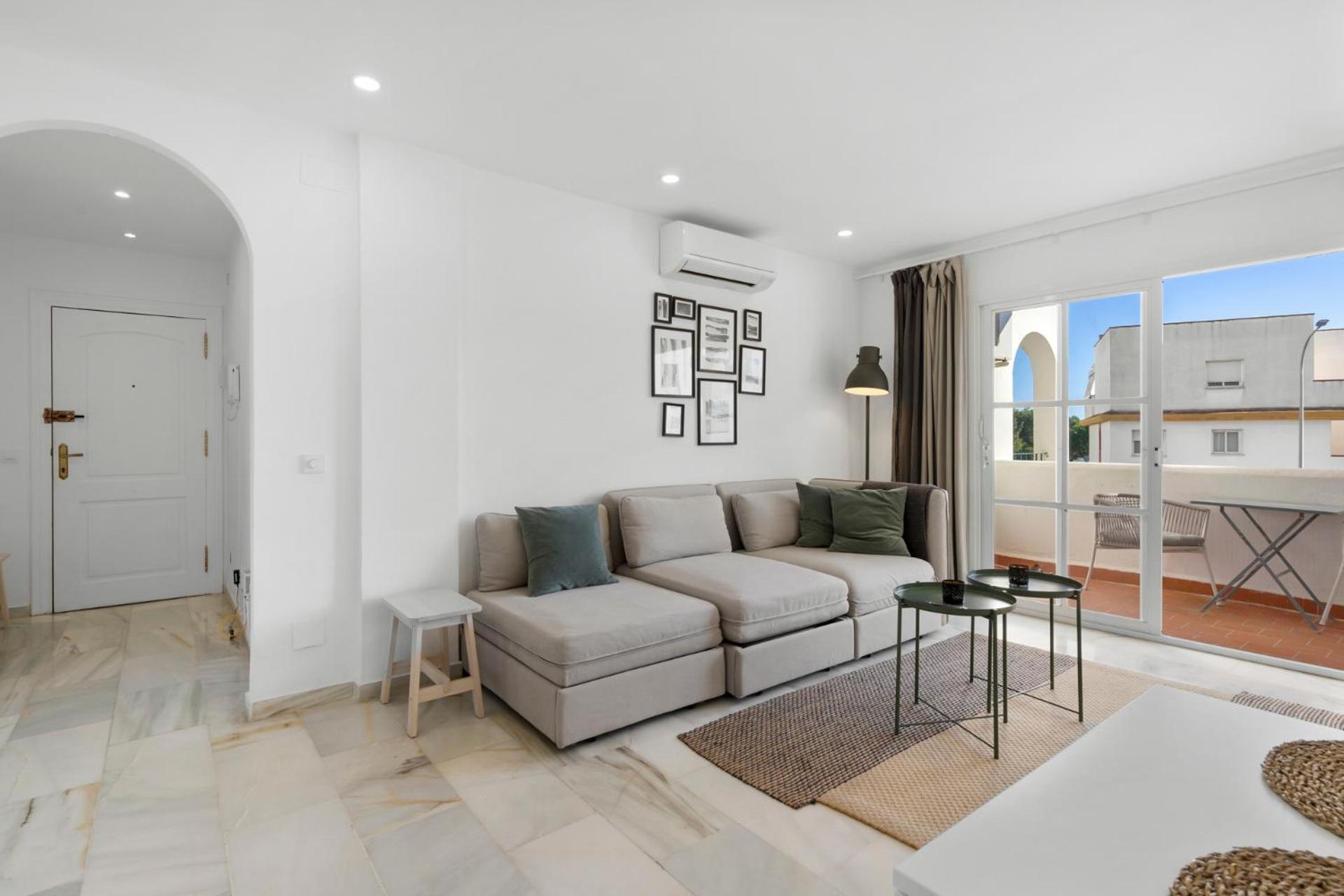 Cozy Retreat Near By Costarentals - Ref 78